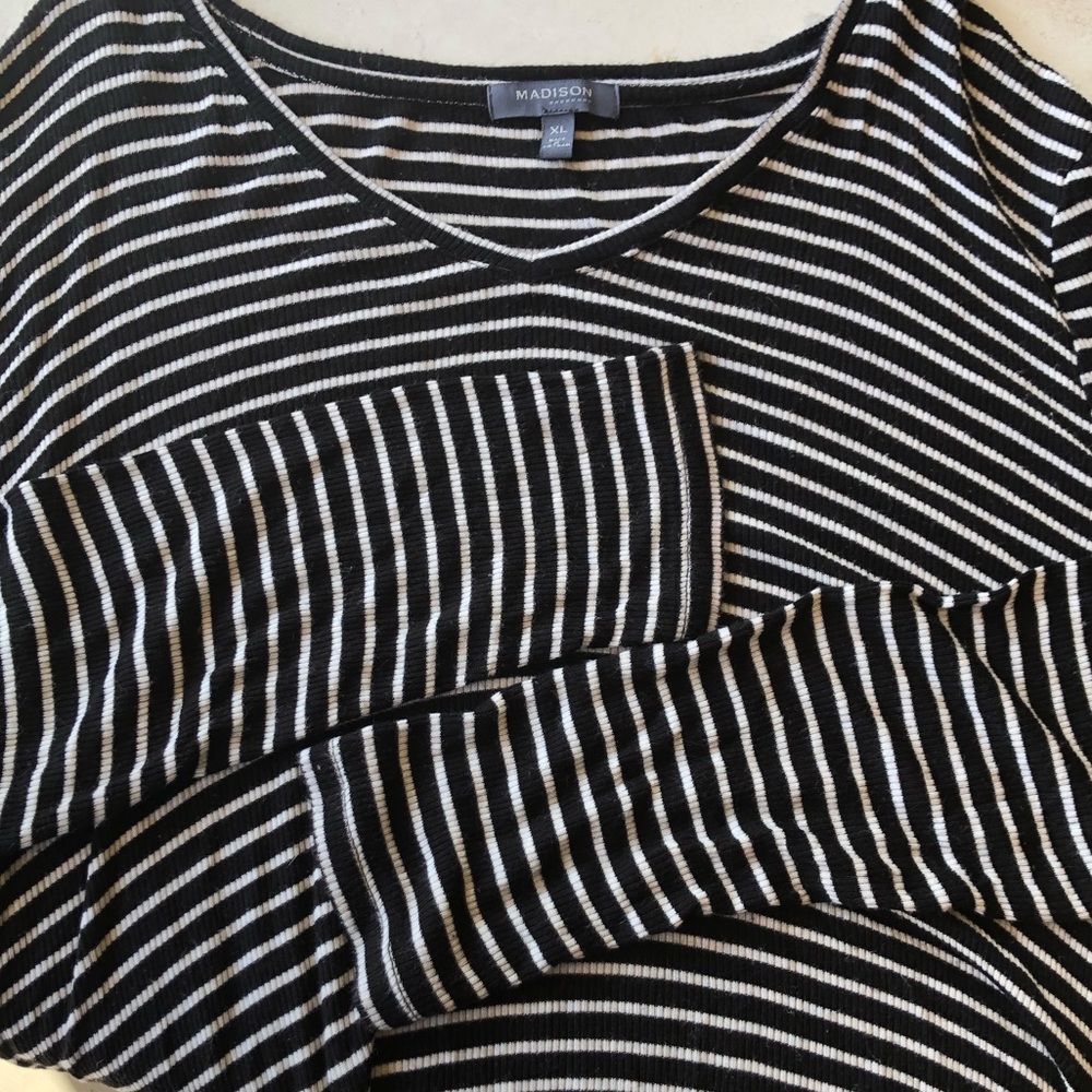 Madison long sleeve black/white striped T-shirt